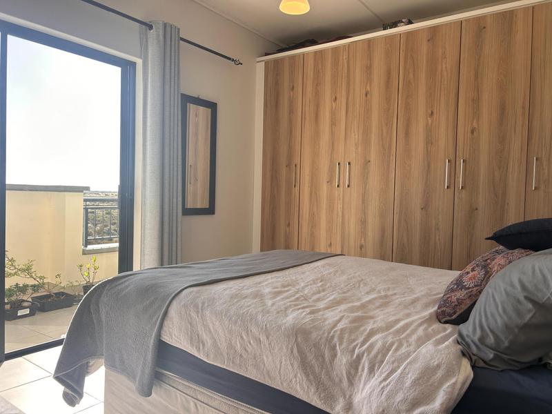 To Let 1 Bedroom Property for Rent in Sandown Western Cape